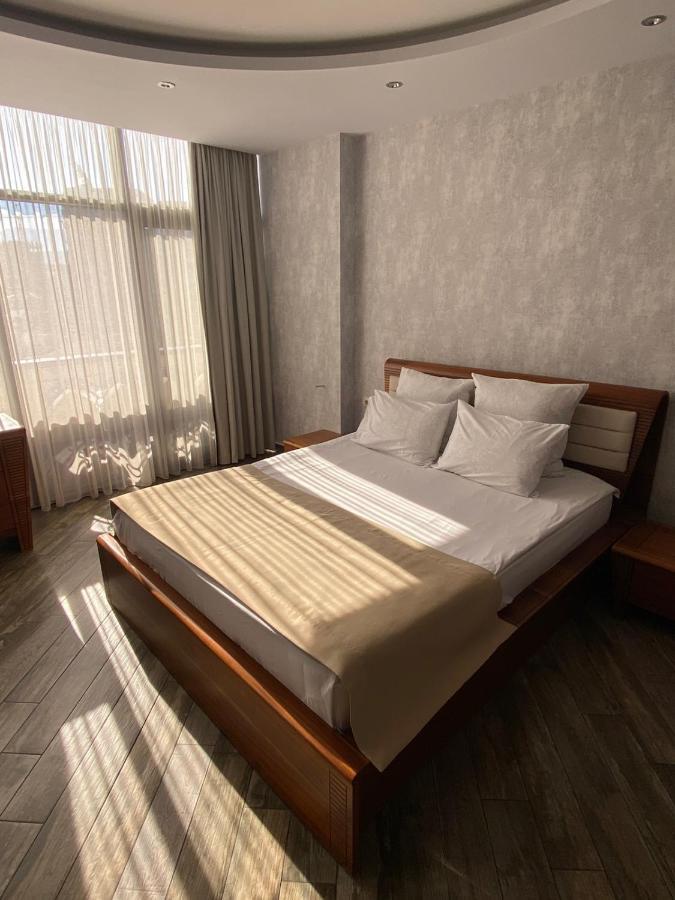 Hotel Light Palace Batumi Eksteriør bilde