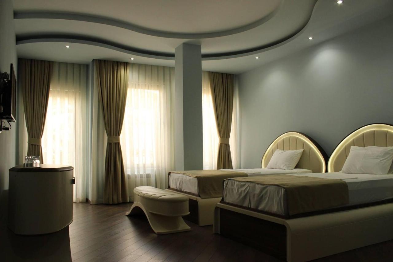 Hotel Light Palace Batumi Eksteriør bilde